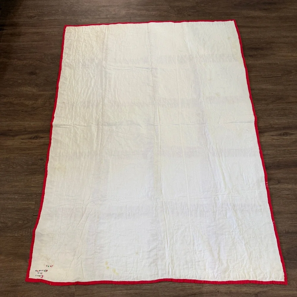 Quilt Sunbonnet Sue Applique Vintage 1972 Handmade 50.5x70  Folk Art Red White